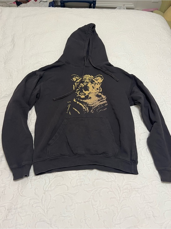 Pura Vida Tops - Pura Vida Black Hoodie with Gold Tiger Graphic and front pocket size Small